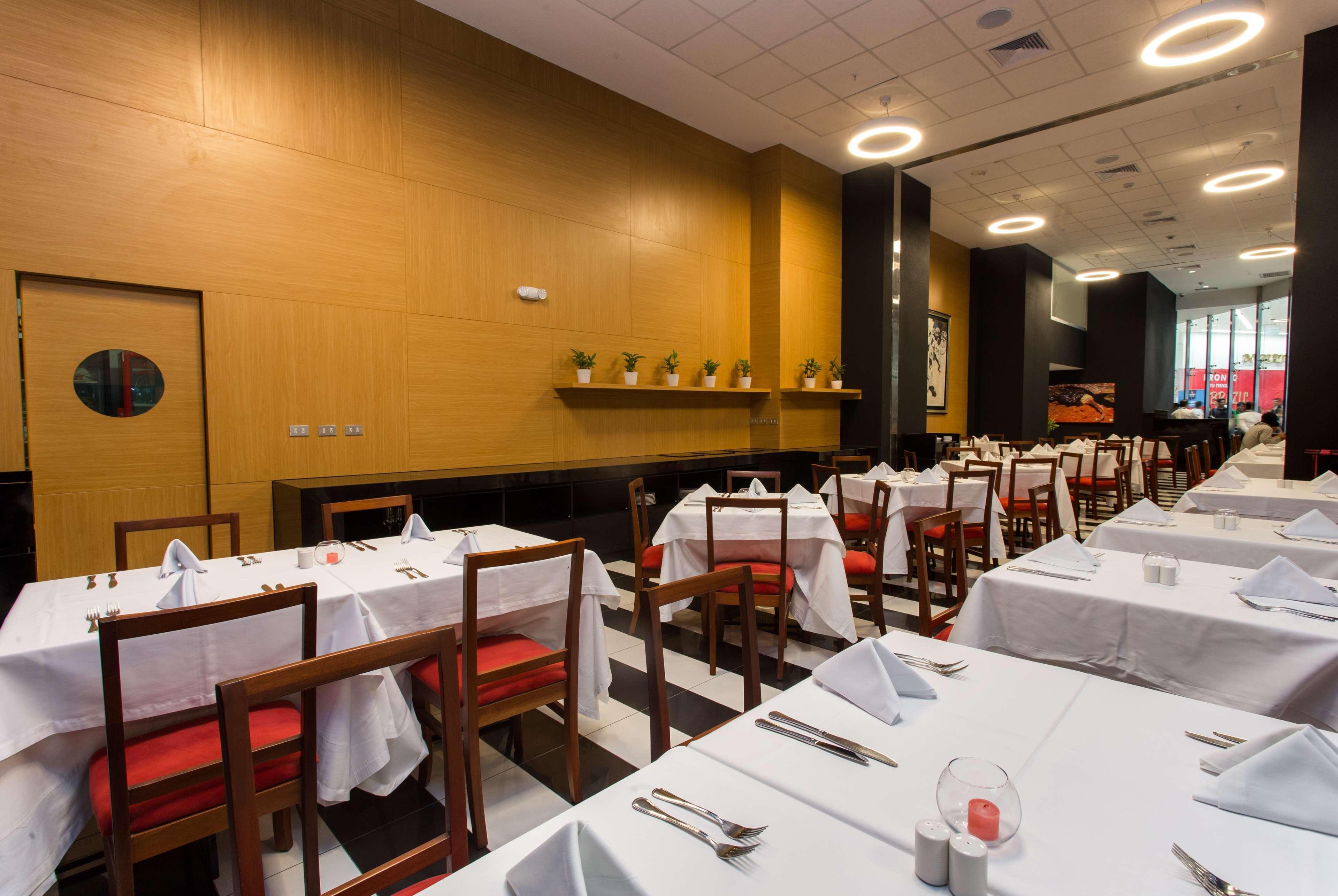 Hotel Wyndham Costa Del Sol Tumbes Extérieur photo