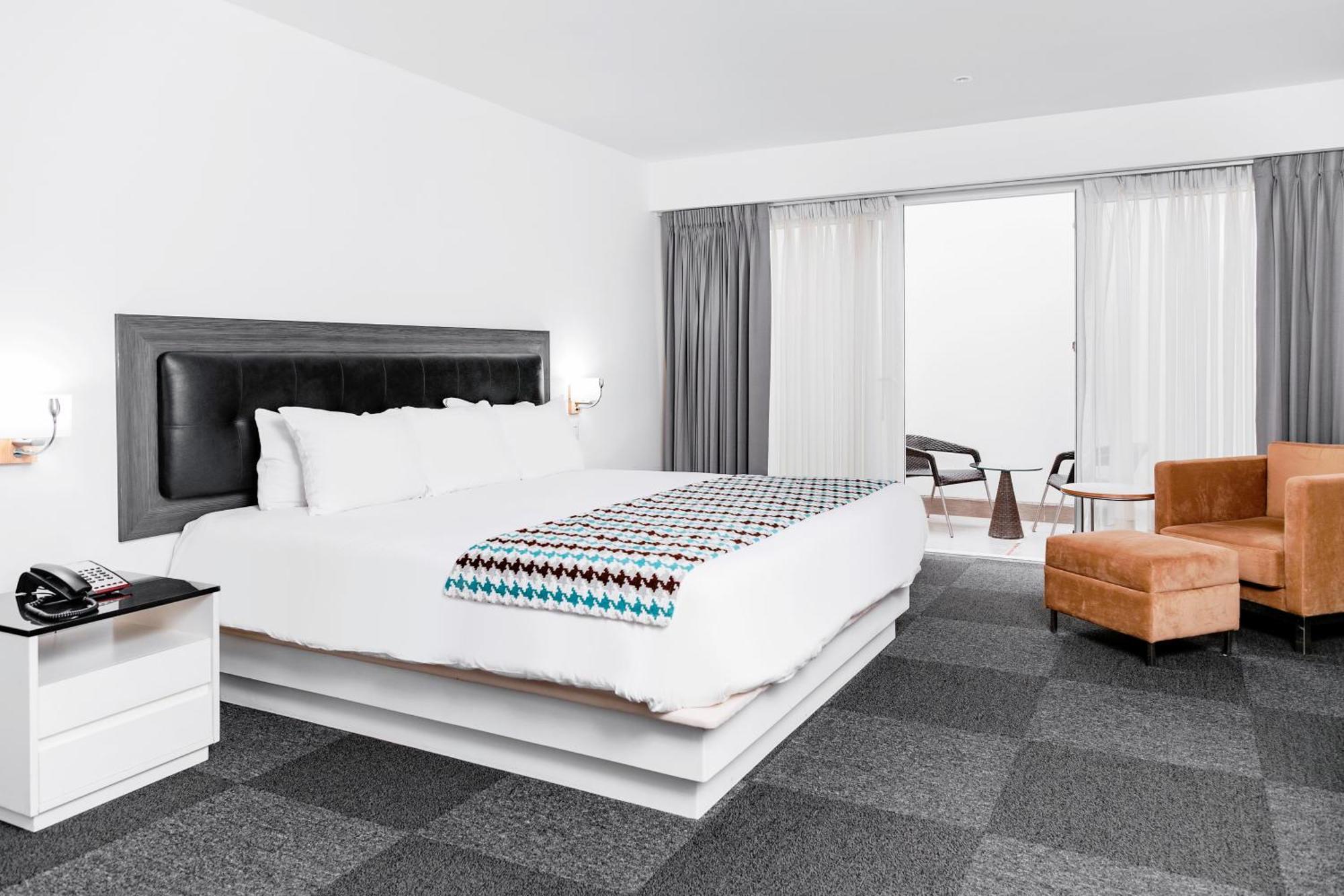 Hotel Wyndham Costa Del Sol Tumbes Extérieur photo