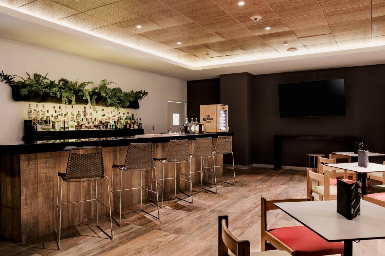 Hotel Wyndham Costa Del Sol Tumbes Extérieur photo